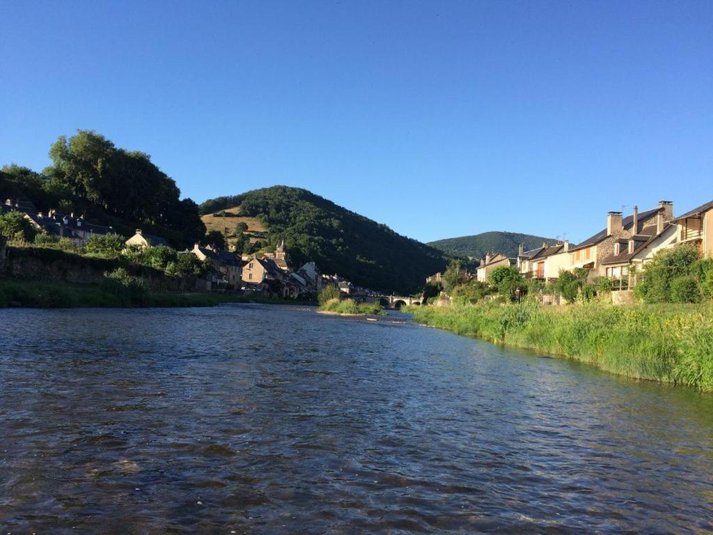 Riverrun Saint-Geniez-dʼOlt Eksteriør billede